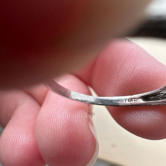 Antique Platinum Gold And Diamond Estate Ring - Picture 2 of 8